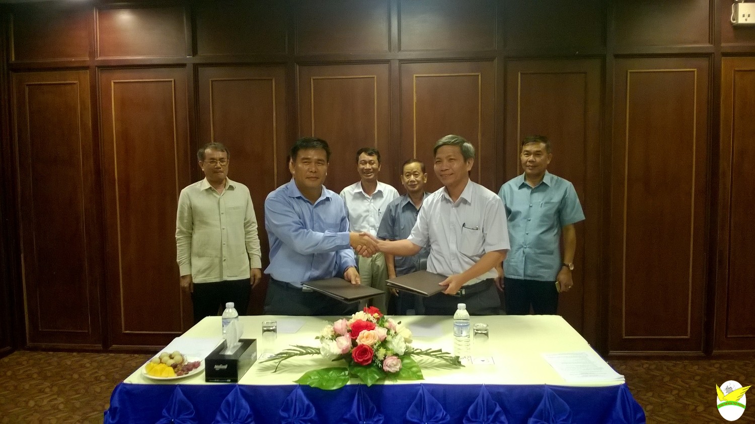 Lễ ký kết hợp đồng chuyển giao tiến bộ kỹ thuật chăn nuôi đà điểu và gia cầm tại Cộng hòa Dân chủ Nhân dân Lào